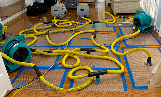 Professional Water Extraction technician working in Marshall, OK